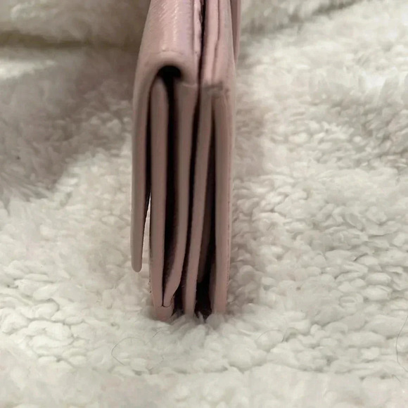 BVLGARI Logo clip Bifold Long Wallet Leather
Color: pink - Picture 11 of 12